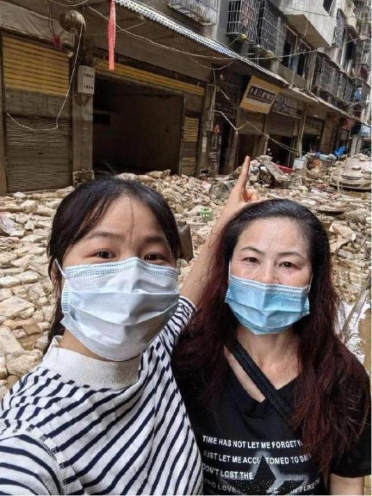 贵州榕江受灾镇书记叮嘱记者：千万不要播出我流泪的画面