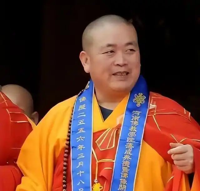 释永信携34人潜逃被拦截?此前曾多次陷入舆论风波,当地最新回应