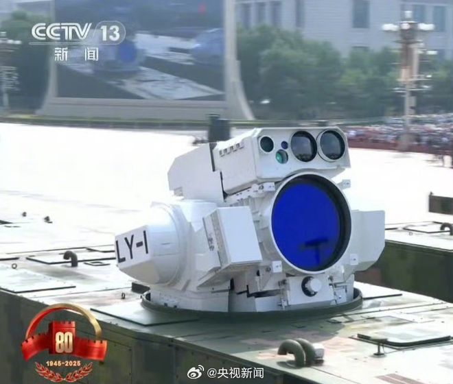 九三阅兵重磅武器汇总来了，中国军队装备已经Next Level，军迷变军盲