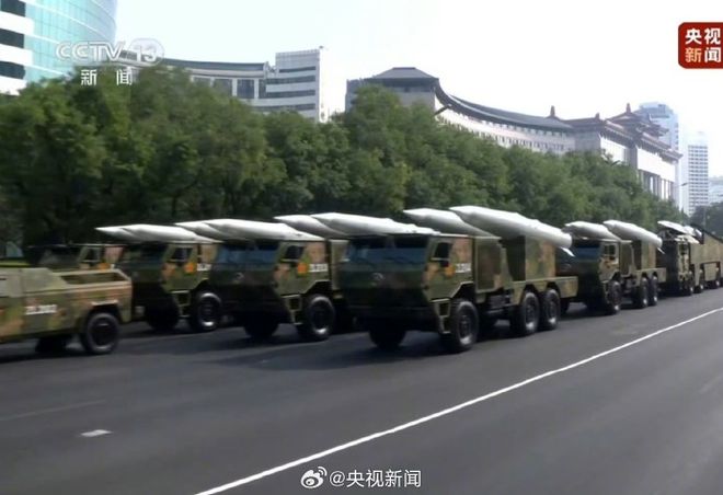 九三阅兵重磅武器汇总来了，中国军队装备已经Next Level，军迷变军盲