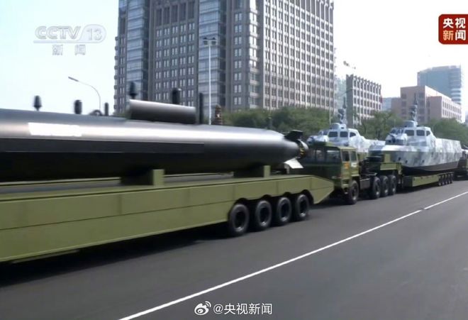 九三阅兵重磅武器汇总来了，中国军队装备已经Next Level，军迷变军盲