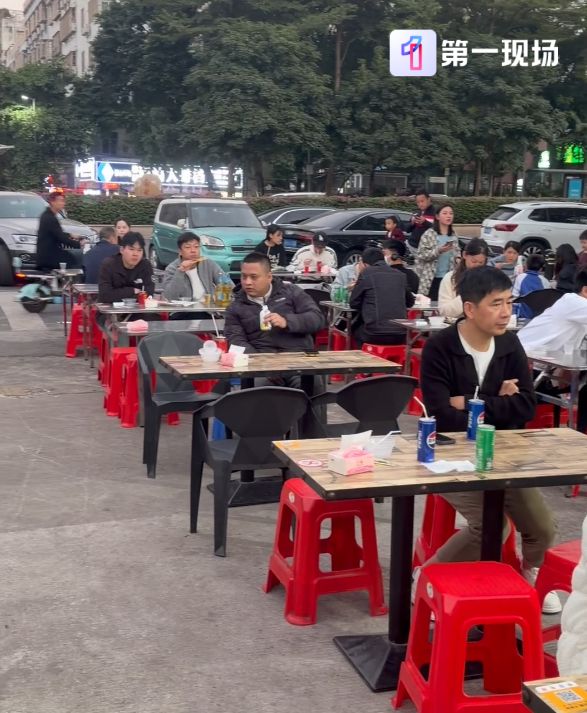 “烤鸡少年”承认用“肉宝王”调味