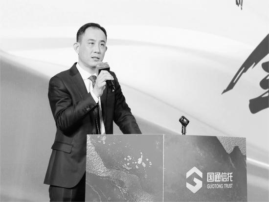 国通信托党委书记、董事长汤建因心梗去世，终年55岁