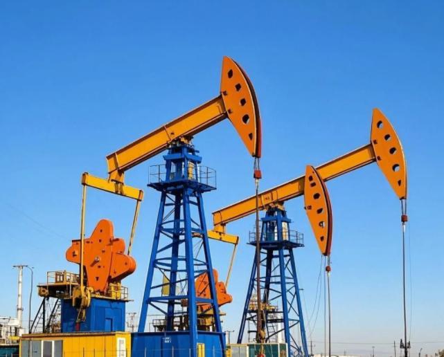 我国新发现13个亿吨级油田、26个千亿立方米气田