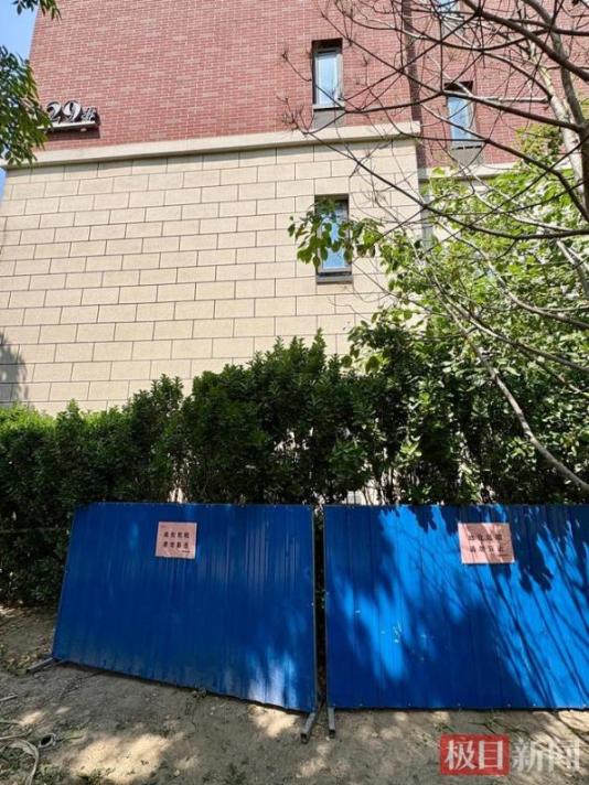 小区暗藏“吃人”竖井:天津两男童从6米高处坠落,一人重伤开颅昏迷已10天丨极目调查